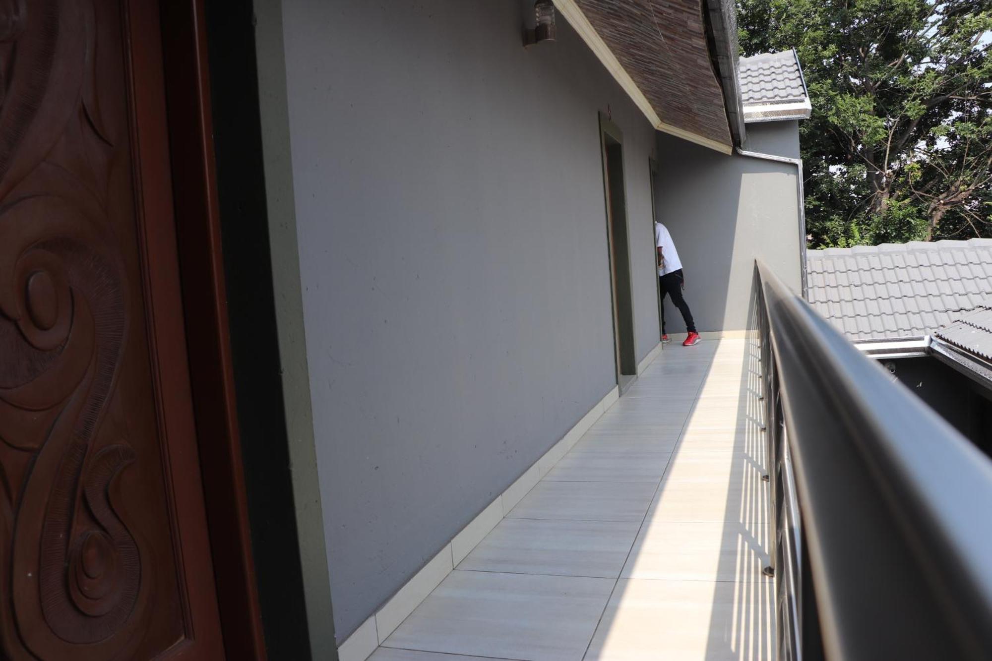 רודפורט Wise Bird Guest House מראה חיצוני תמונה