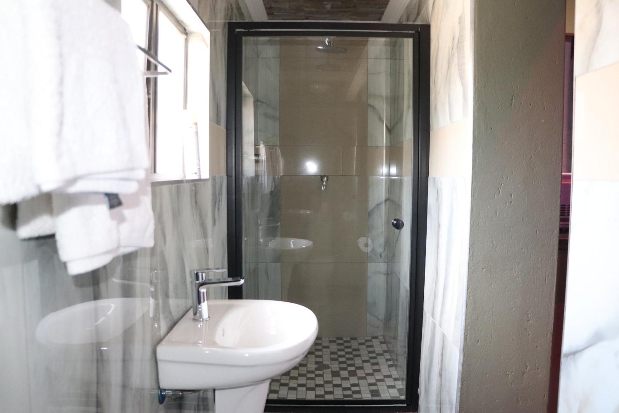 רודפורט Wise Bird Guest House מראה חיצוני תמונה