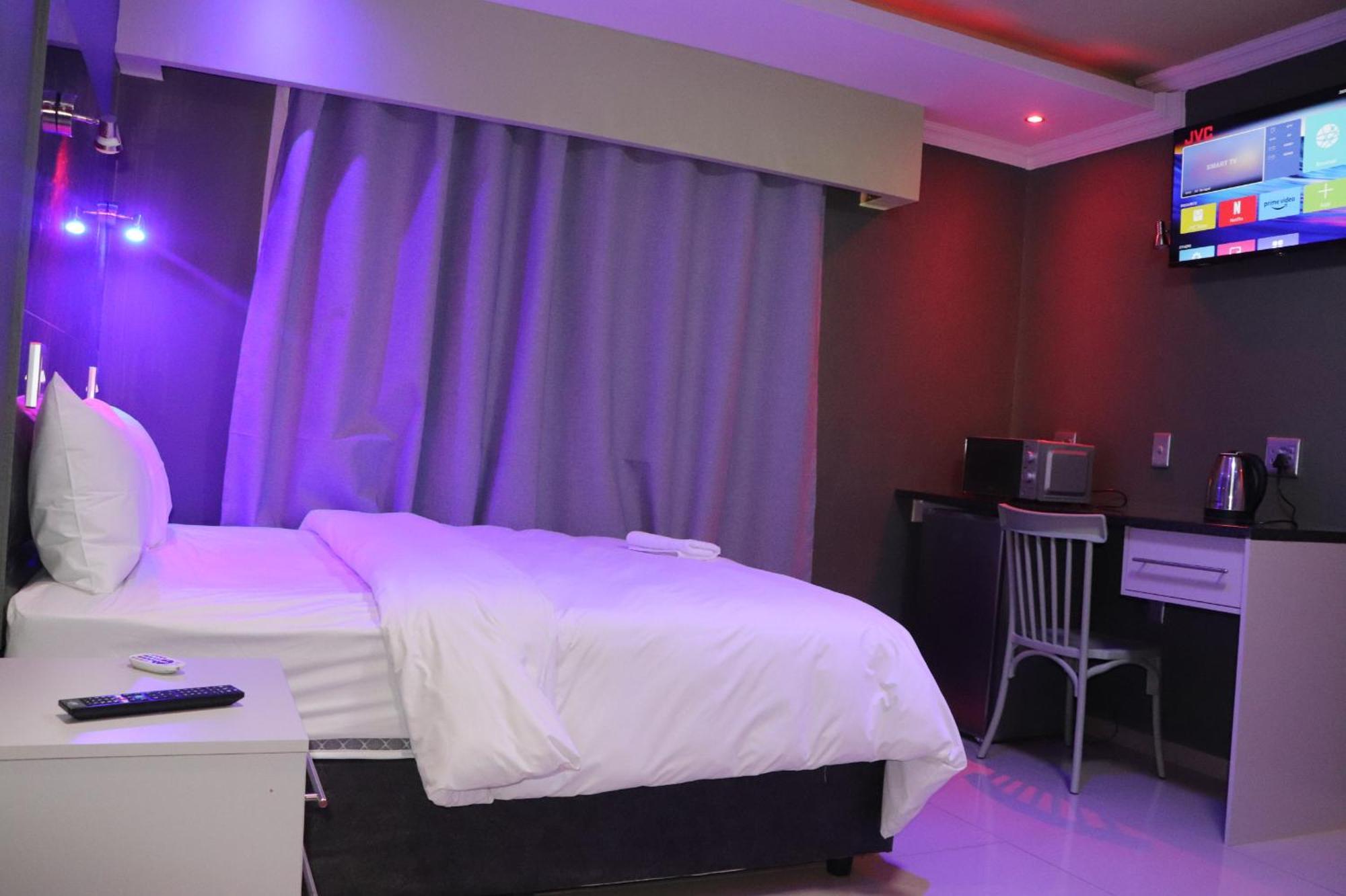 רודפורט Wise Bird Guest House מראה חיצוני תמונה