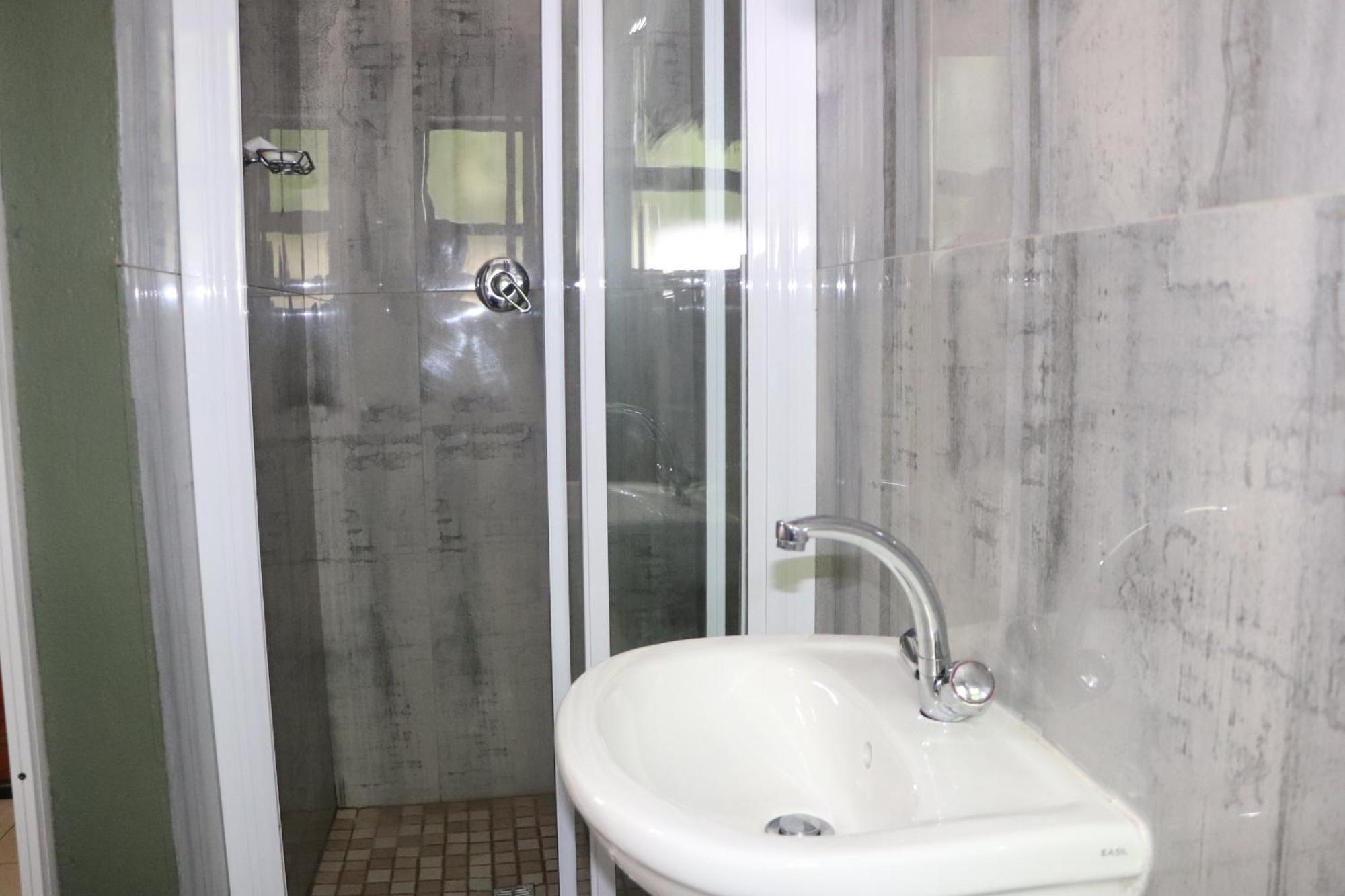 רודפורט Wise Bird Guest House מראה חיצוני תמונה
